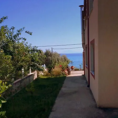 Aegean Villa Lutrá Eleftherón